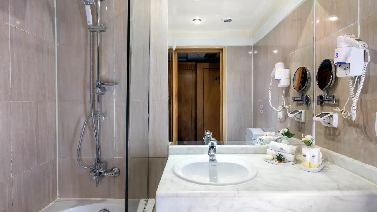 رحلة الباخرة شاتو لافاييت